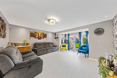4 bedroom semi-detached house for sale, Cottesmore Close, Great Sankey, WA5