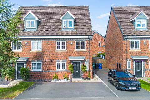 4 bedroom semi-detached house for sale, Cottesmore Close, Great Sankey, WA5