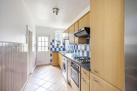 18 Constantine Avenue, York, YO10 3TA