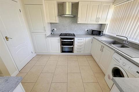 2 bedroom semi-detached bungalow for sale, Foxhill, Grimsby, N.E. Lincs, DN37 9QL