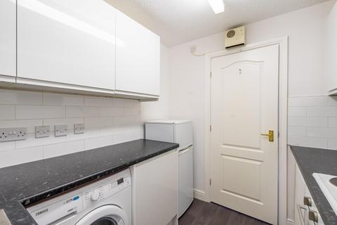 2 bedroom apartment for sale, Barbican Mews, York