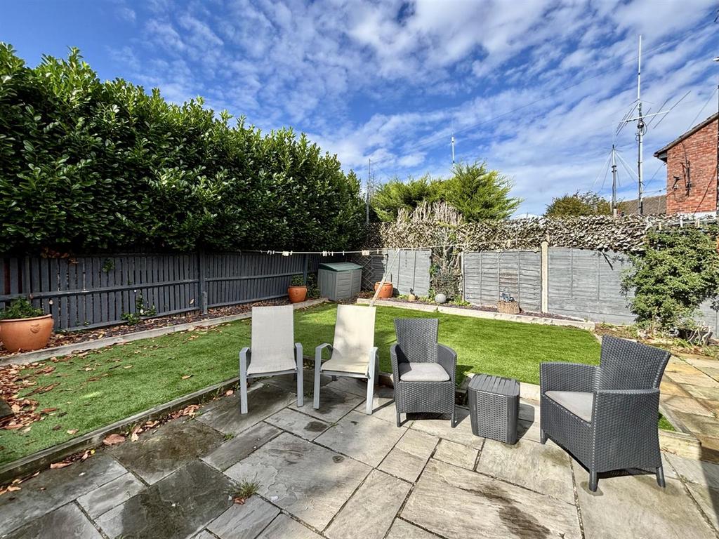 Garden 2.jpg