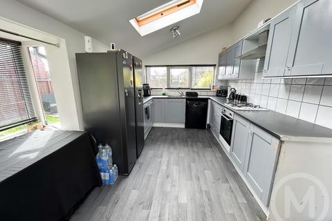3 Broderick Avenue, Blackpool, FY2 0QJ