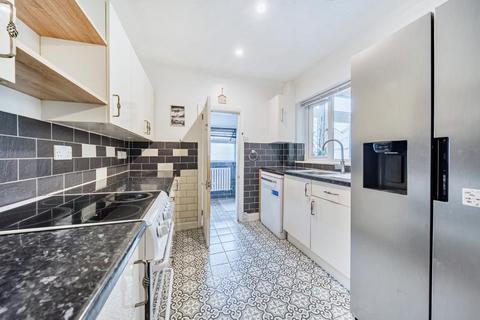 3 bedroom terraced house for sale, Wootton Bassett Road,  Swindon,  SN1