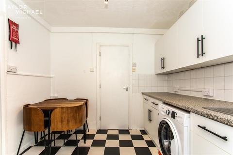 4 bedroom terraced house to rent, Coombe Terrace, Brighton