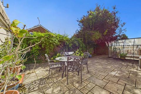 3 bedroom detached bungalow for sale, Orchard Grove, Diss