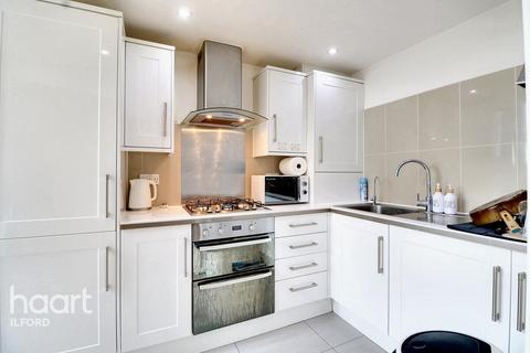 1 bedroom apartment for sale, High Road, Ilford