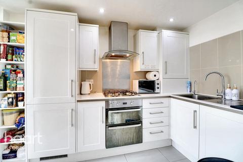 1 bedroom apartment for sale, High Road, Ilford