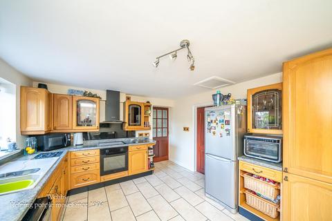 5 bedroom semi-detached house for sale, Richards Street, Wednesbury WS10