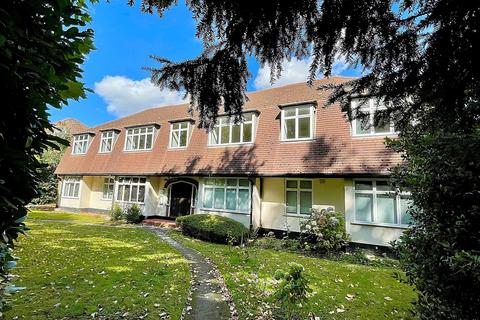 Foxgrove Road, Beckenham, BR3