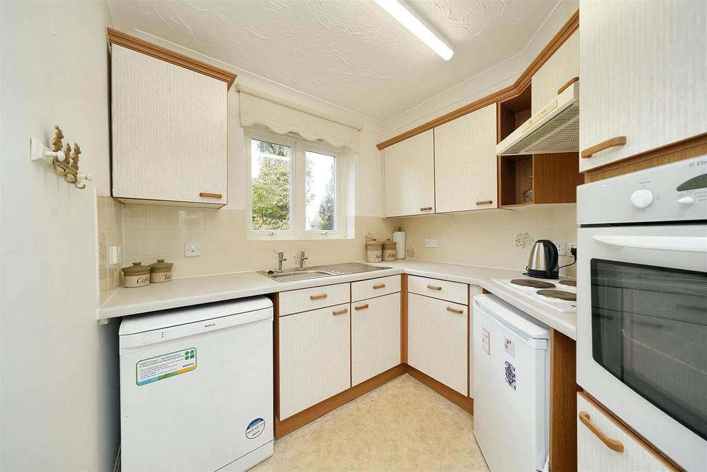 Kitchen4.jpg