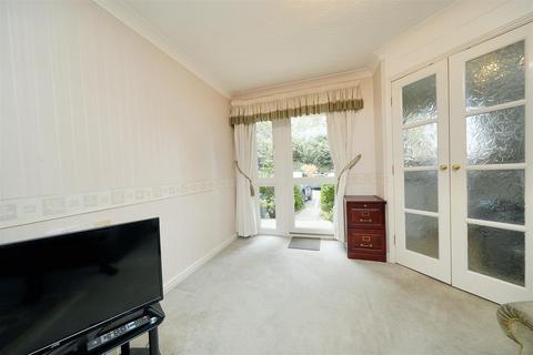 undefined, Flat 2, Pendene Court, Penn Road, Wolverhampton