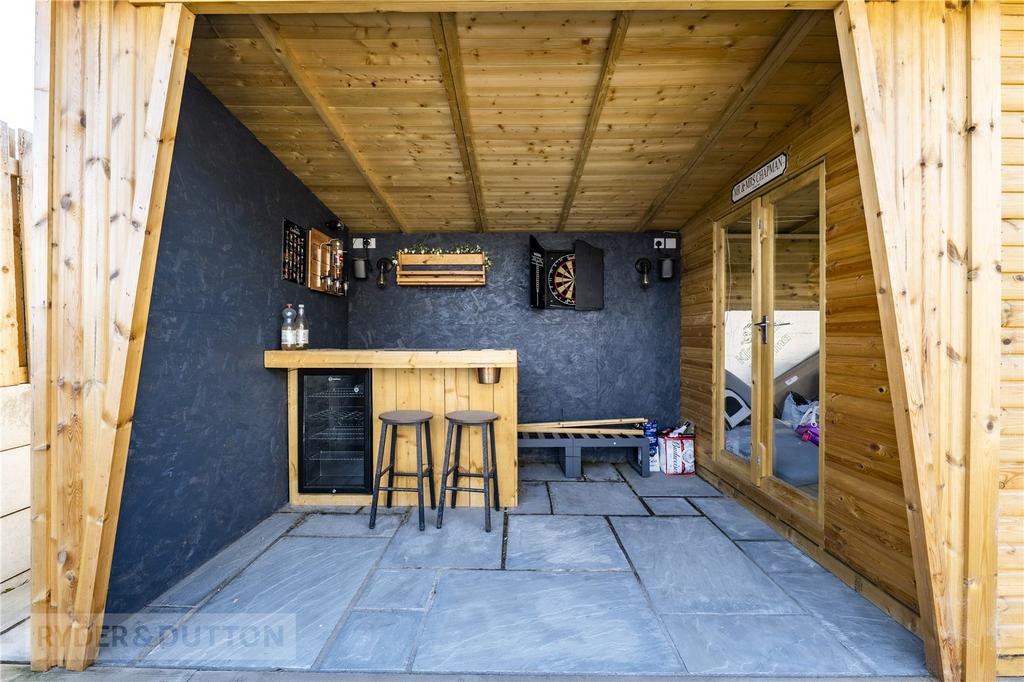 Bar/Summerhouse