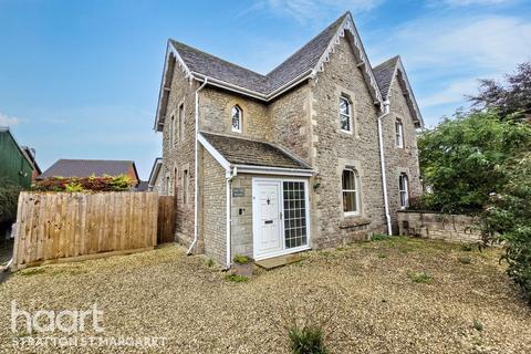 3 bedroom character property for sale, The Beeches, Lady Lane, Blunsdon