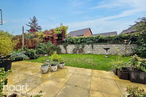 3 bedroom character property for sale, The Beeches, Lady Lane, Blunsdon