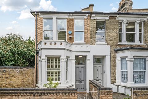 3 bedroom end of terrace house for sale, Wendell Road, London