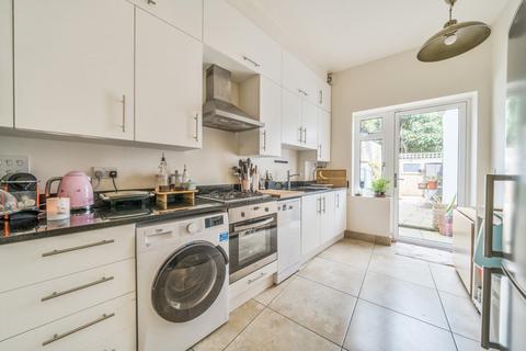 3 bedroom end of terrace house for sale, Wendell Road, London