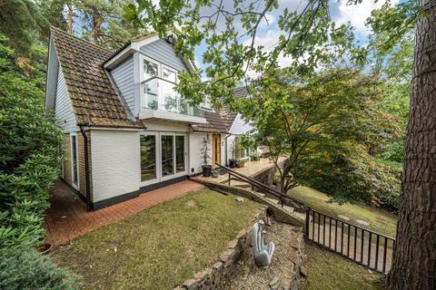 undefined, Camberley,  Surrey,  GU15