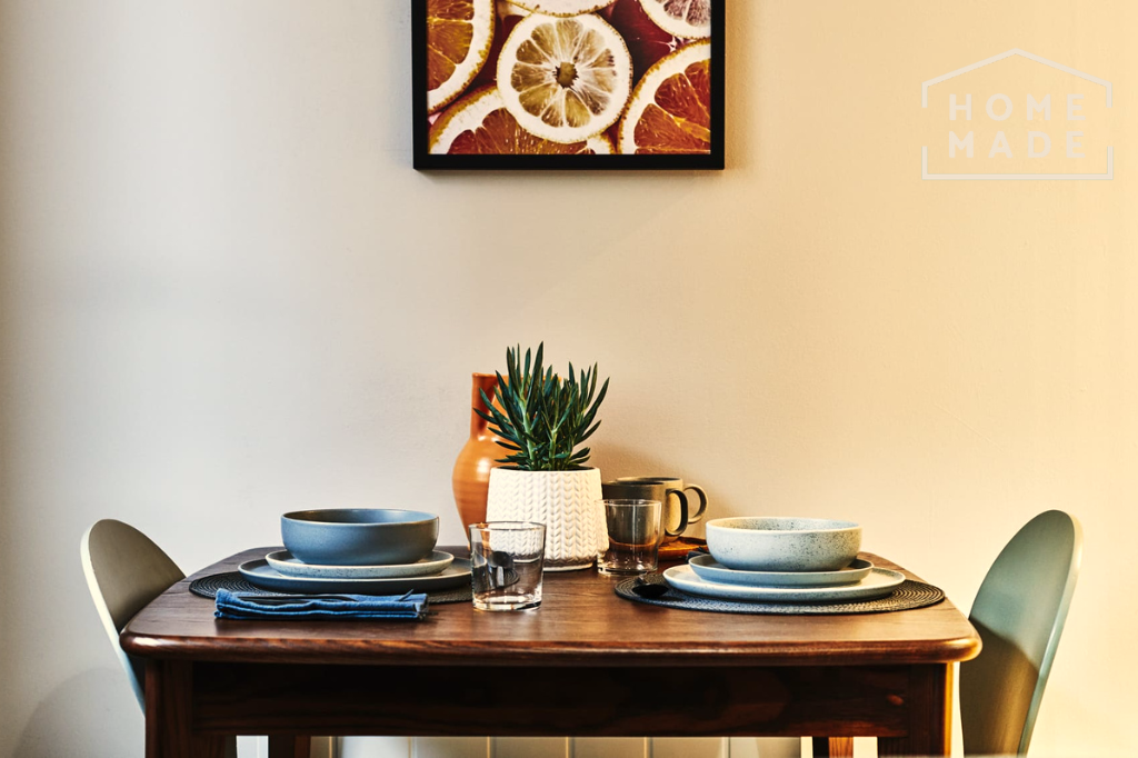 Kitchen detail 3.png