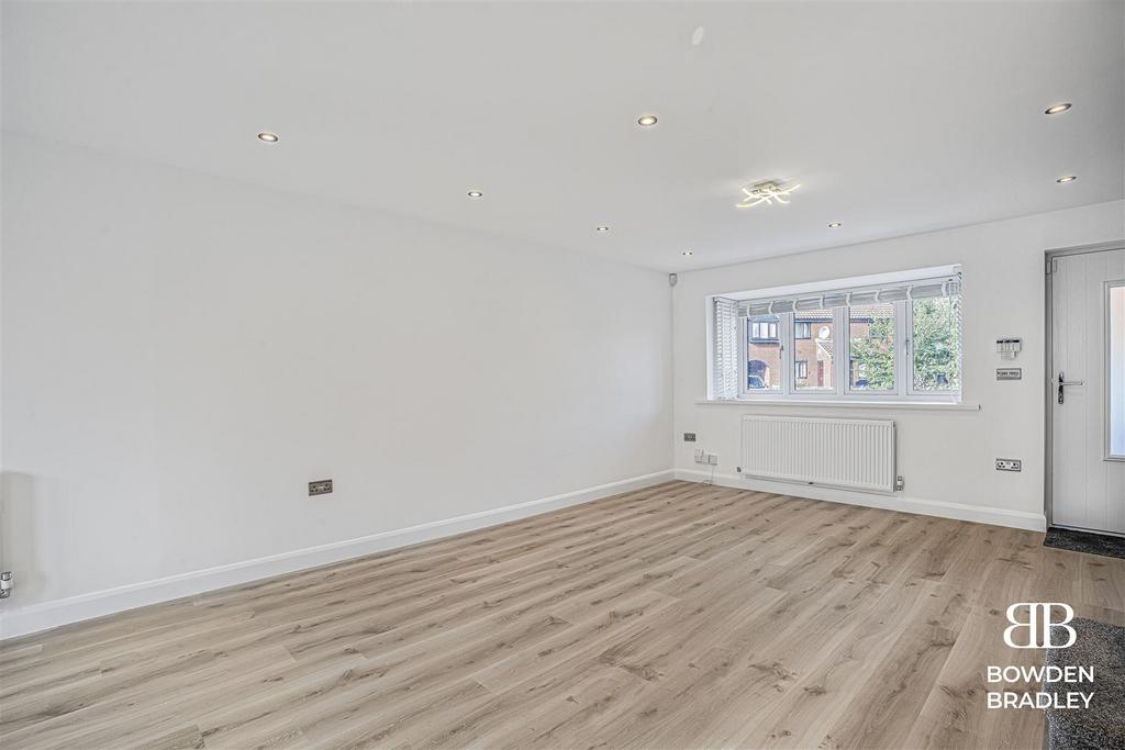 Living Room/Kitchen