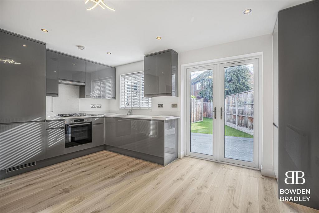 Living Room/Kitchen