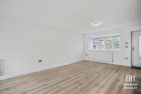 4 bedroom house for sale, Allhallows Road, London, E6