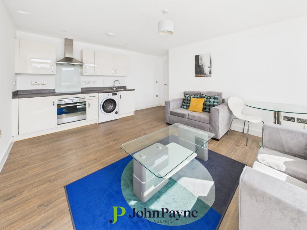 Living / Kitchen