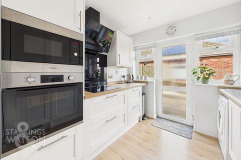 2 bedroom detached bungalow for sale, Greenhill Avenue, Caister-On-Sea, Great Yarmouth