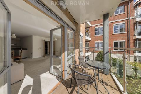 1 bedroom retirement property for sale, Oatlands Drive, Weybridge KT13