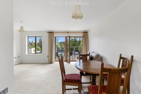 1 bedroom retirement property for sale, Oatlands Drive, Weybridge KT13