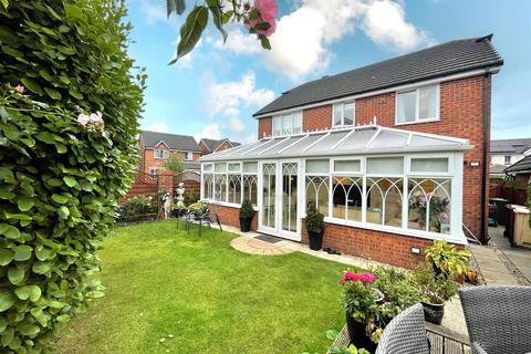 4 bedroom detached house for sale, Farleigh Close, Westhoughton, Bolton
