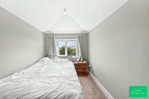undefined, Ashbourne Avenue, London