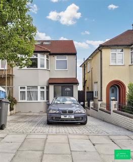 Ashbourne Avenue, London