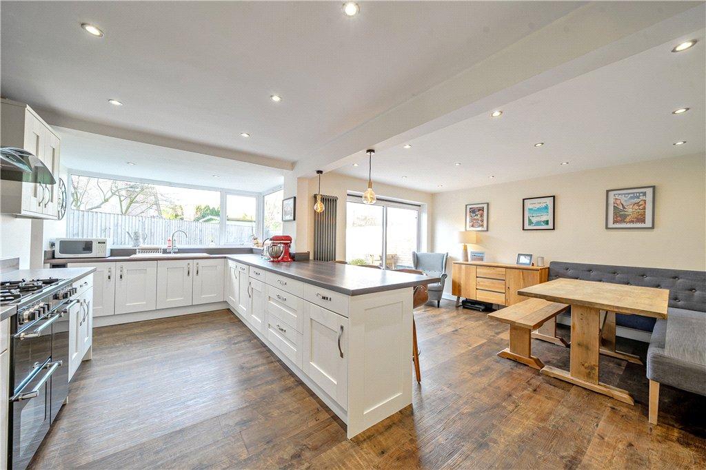 Kitchen/Dining