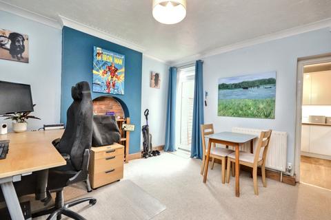 2 bedroom end of terrace house for sale, Salisbury