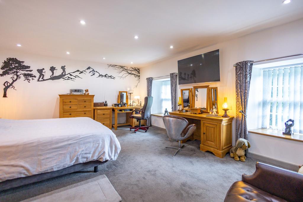 Principle bedroom 1