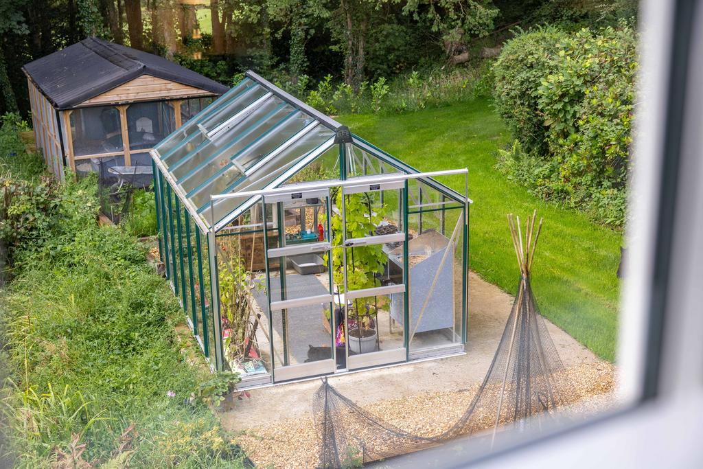 Elite greenhouse