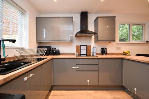 3 bedroom detached house for sale, Monarch Gardens, St. Leonards-On-Sea