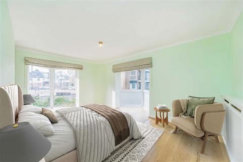 3 bedroom flat for sale, Twickenham Road, Teddington TW11