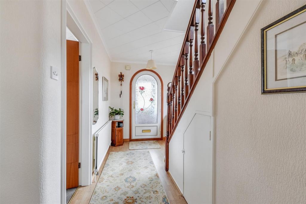 Hallway 2.jpeg