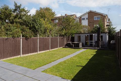 undefined, Heston Road, Redhill