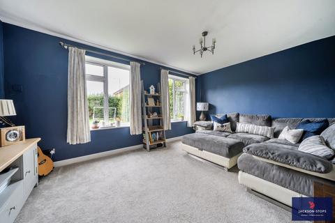 undefined, Drakeloe Close, Woburn, Bedfordshire, MK17