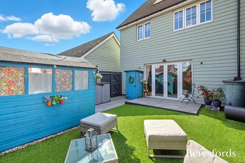 4 bedroom end of terrace house for sale, Farmer Close, Little Canfield, CM6