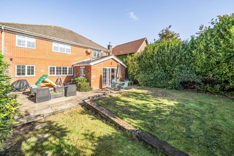 5 bedroom detached house for sale, Green Close, Hawkinge, CT18
