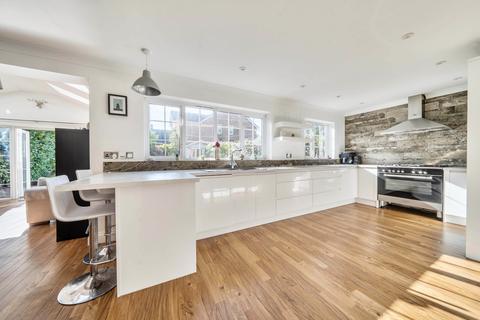 5 bedroom detached house for sale, Green Close, Hawkinge, CT18