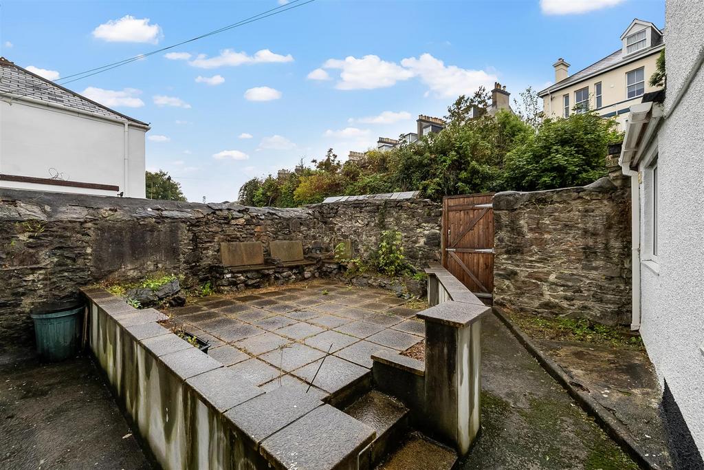 Rear Courtyard
