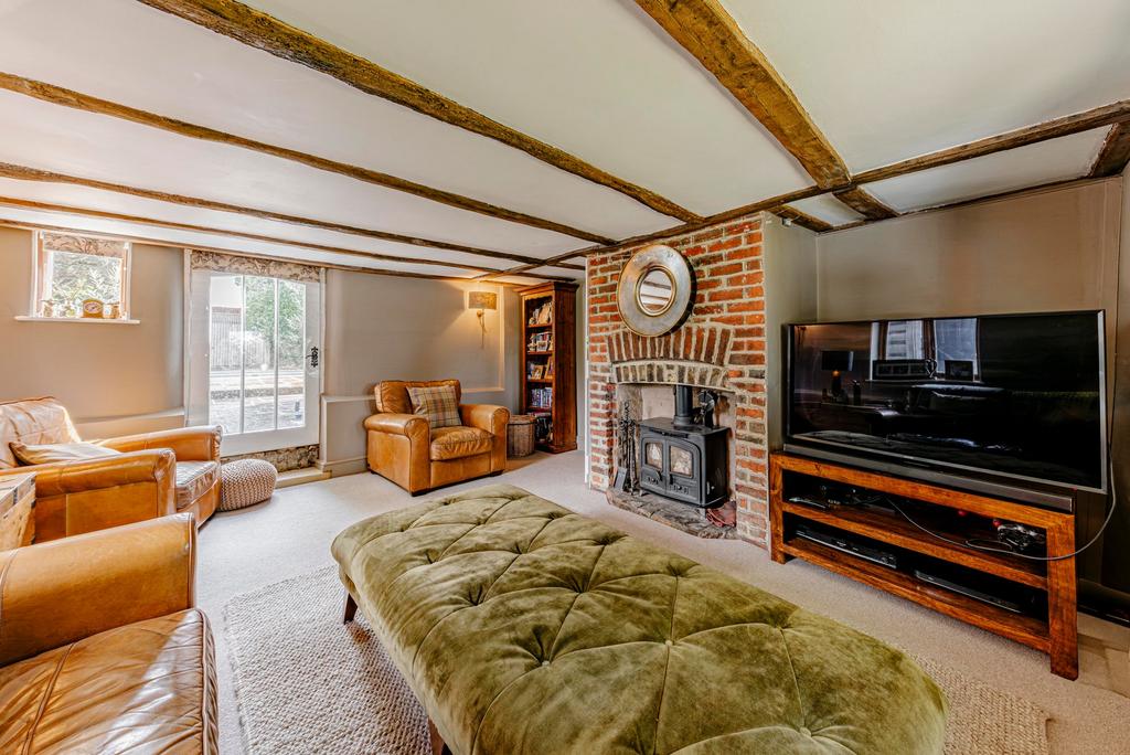 Living Room (2)