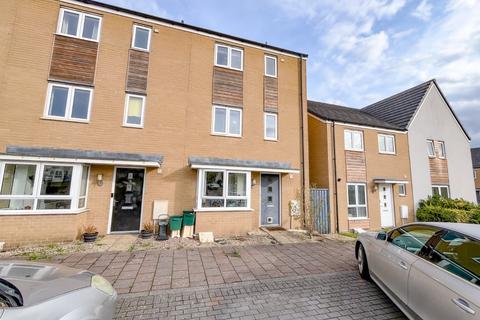4 bedroom end of terrace house for sale, Skinners Croft, Patchway, Bristol, BS34