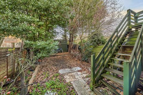 2 bedroom flat for sale, Ellison Road, London SW16