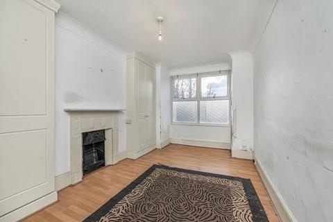2 bedroom flat for sale, Ellison Road, London SW16